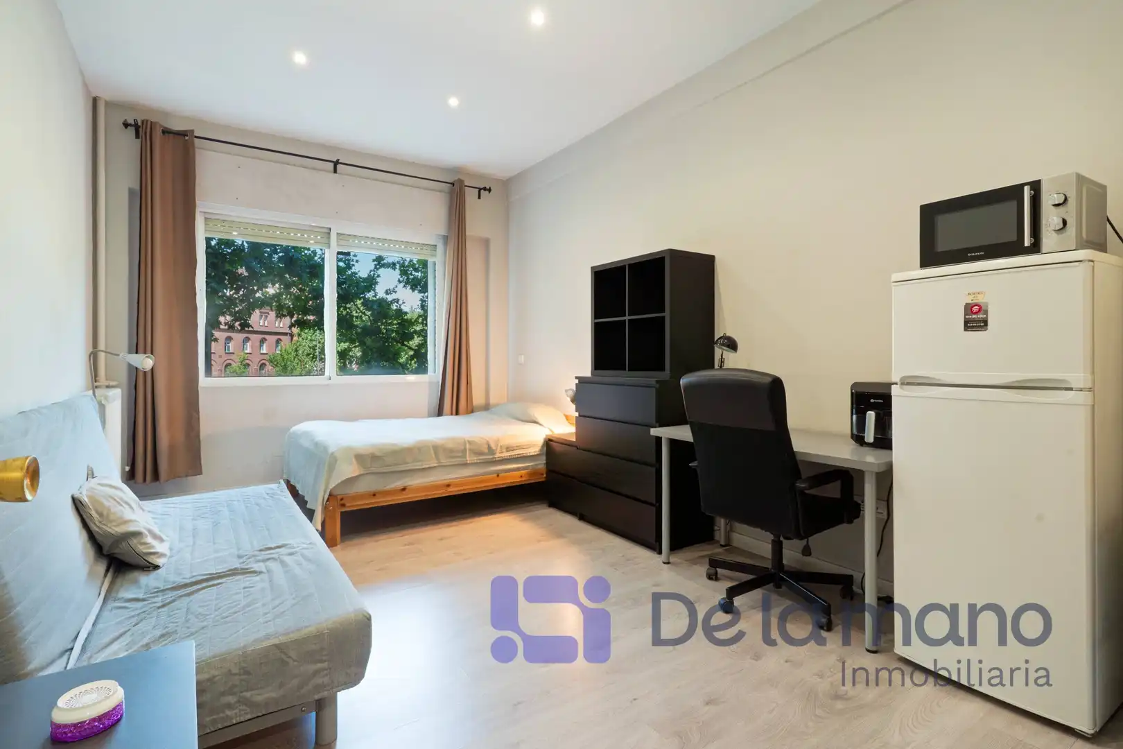 Schlafzimmer von Wohnung zur Miete in Madrid mit Klimaanlage, Heizung und Möbliert