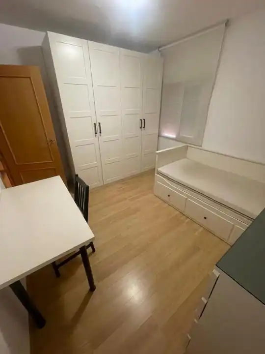 Bedroom of Flat for rent in Granada