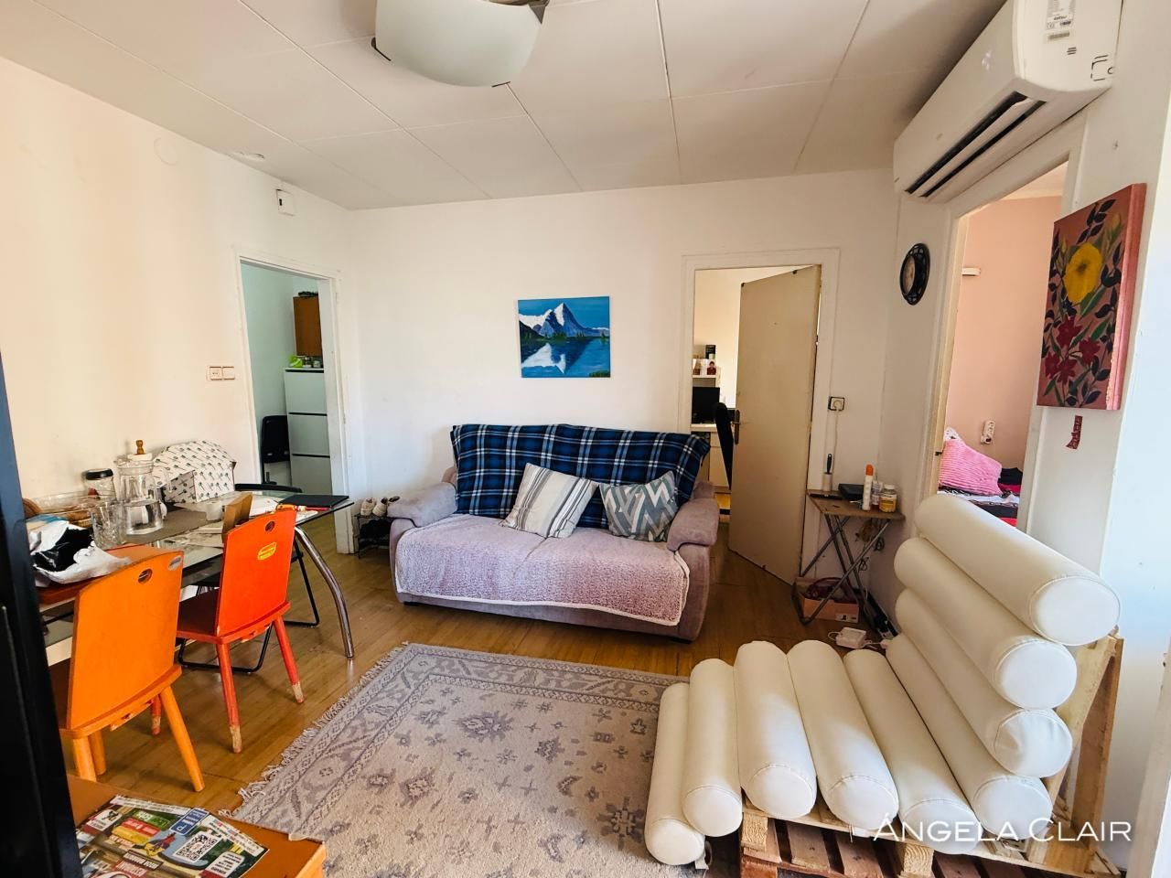Living room of Flat for sale in L'Hospitalet de Llobregat  with Air Conditioner, Heating and Parquet flooring