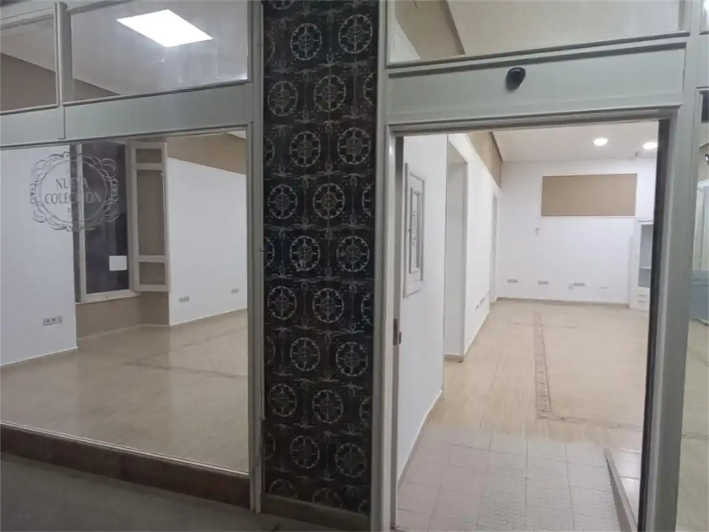 Commercial properties for rent in Marmolejo  with Air Conditioner