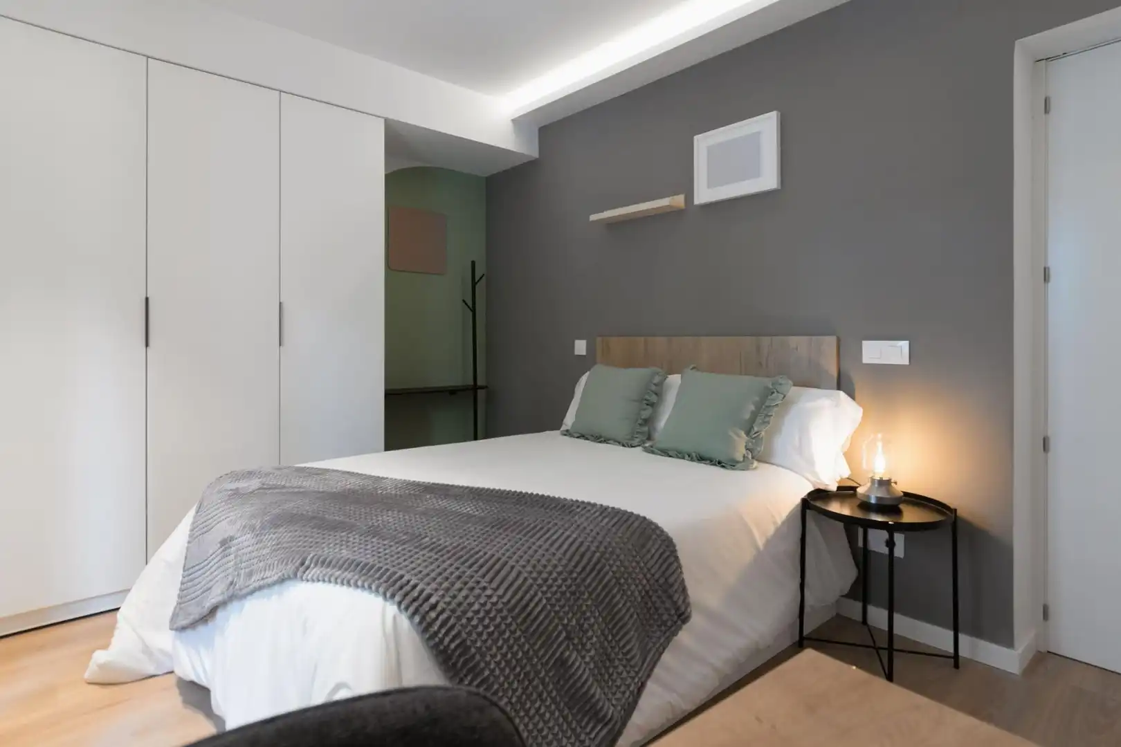 Bedroom of Apartments for rent in Madrid  with Air Conditioner, Heating and Terrace
