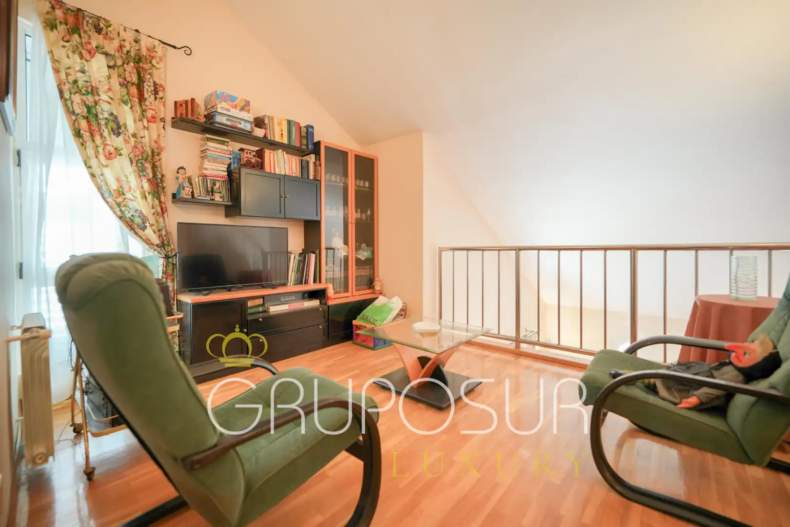 Sala de estar de Casa o chalet en venta en Boecillo con Calefacción, Jardín privado y Parquet