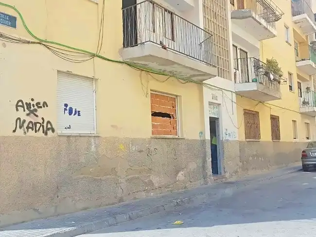Vista exterior de Pis en venda en Crevillent