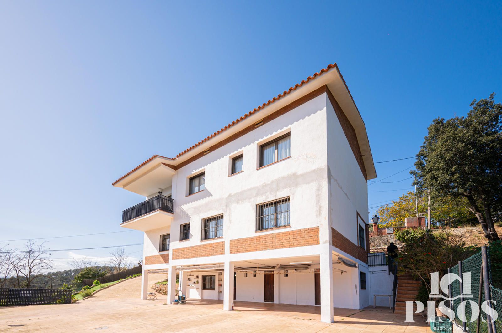 Vista exterior de Casa o chalet en venta en Sant Cugat del Vallès con Terraza y Trastero