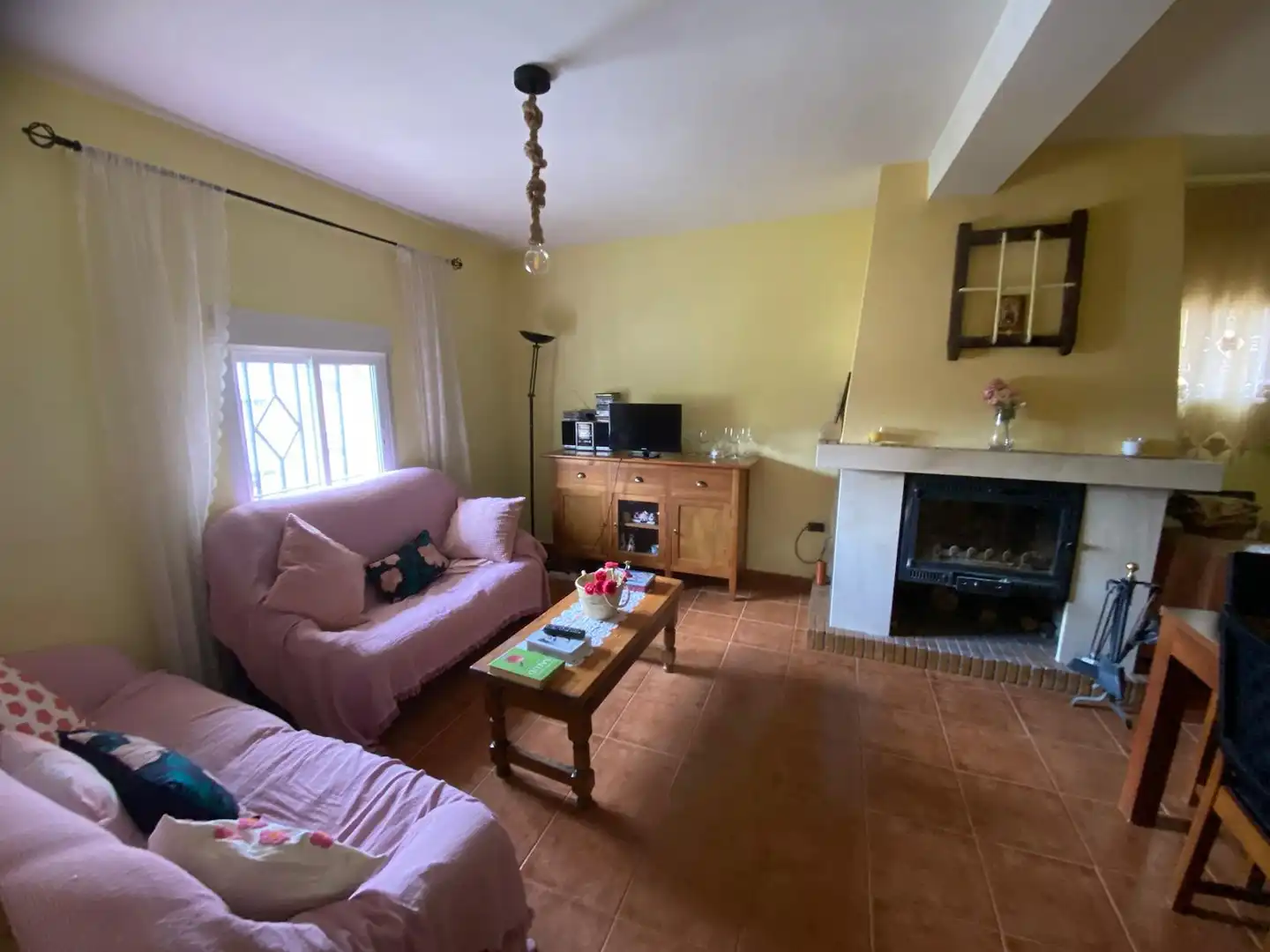 Living room of Houses for sale in Huete  with Heating, Furnished and Balcony