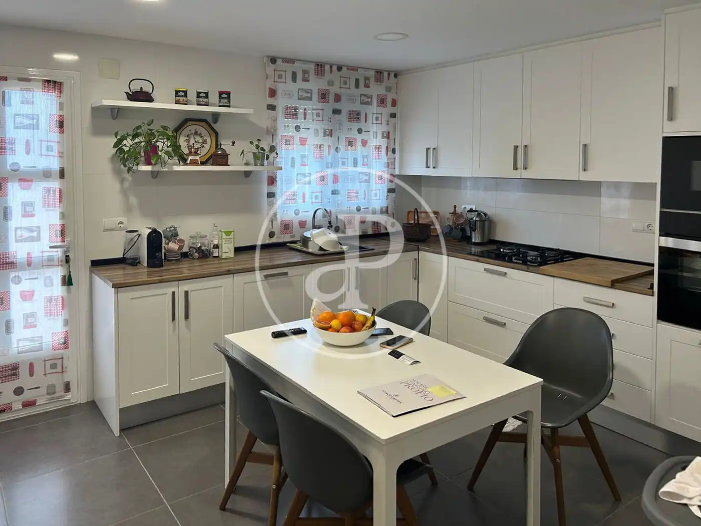 Cocina de Casa o chalet en venta en Montserrat con Aire acondicionado, Calefacción y Jardín privado