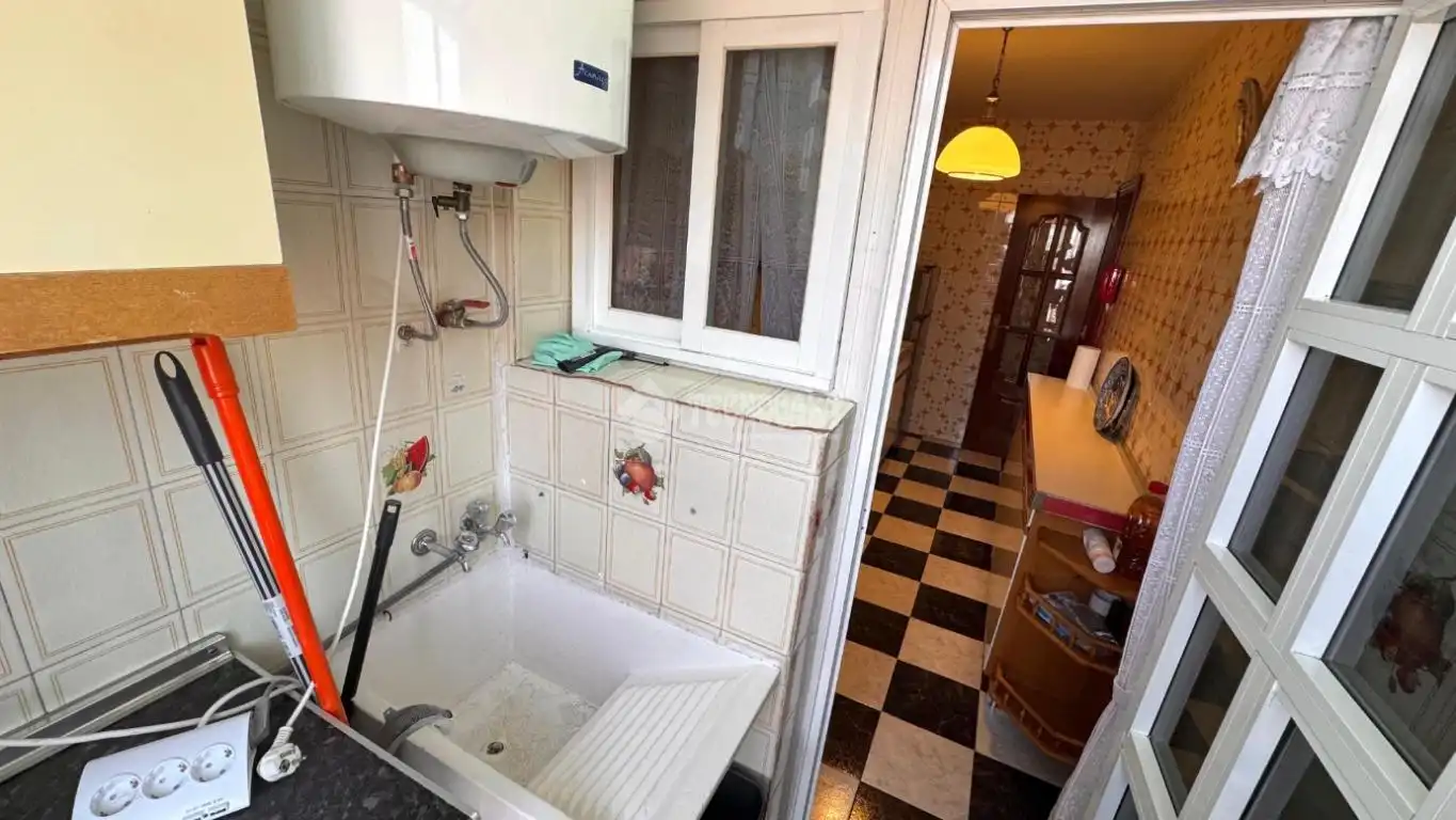 Kitchen of Flat for rent in Granada