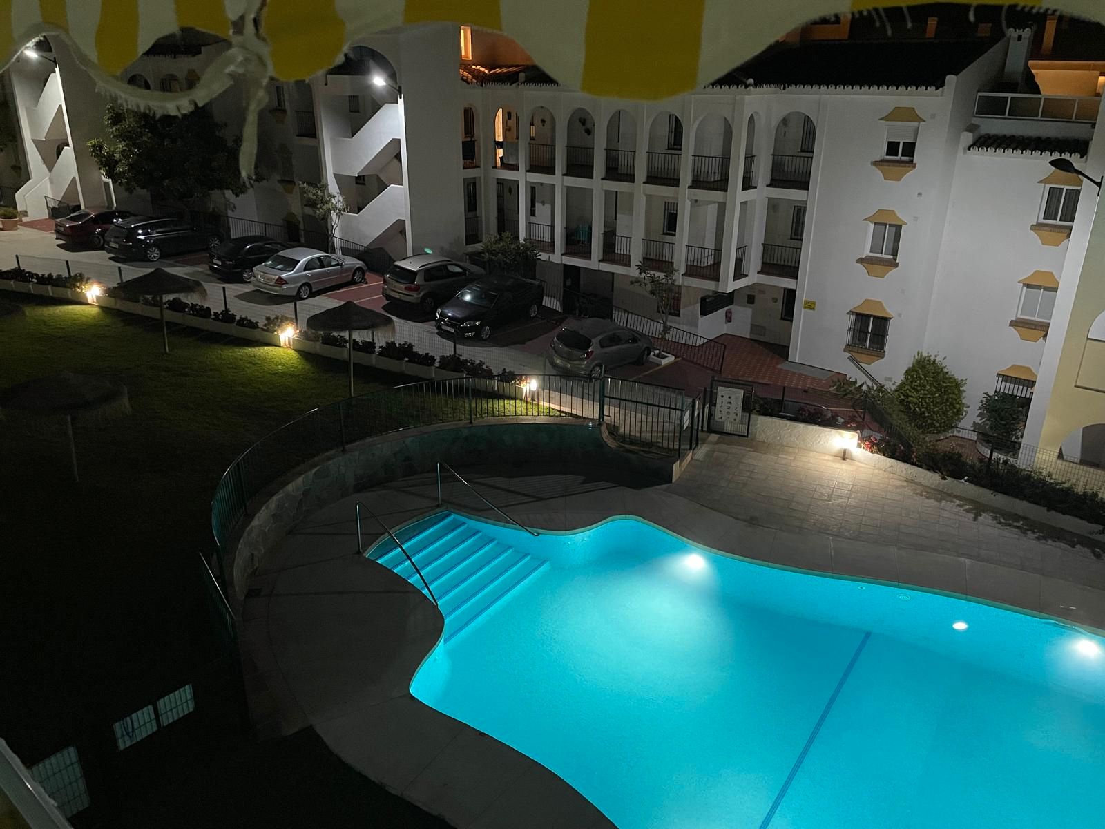 Piscina de Apartamento de alquiler en Fuengirola con Aire acondicionado, Terraza y Amueblado