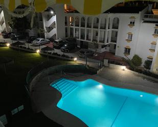 Piscina de Apartament de lloguer en Fuengirola amb Aire condicionat, Terrassa i Moblat