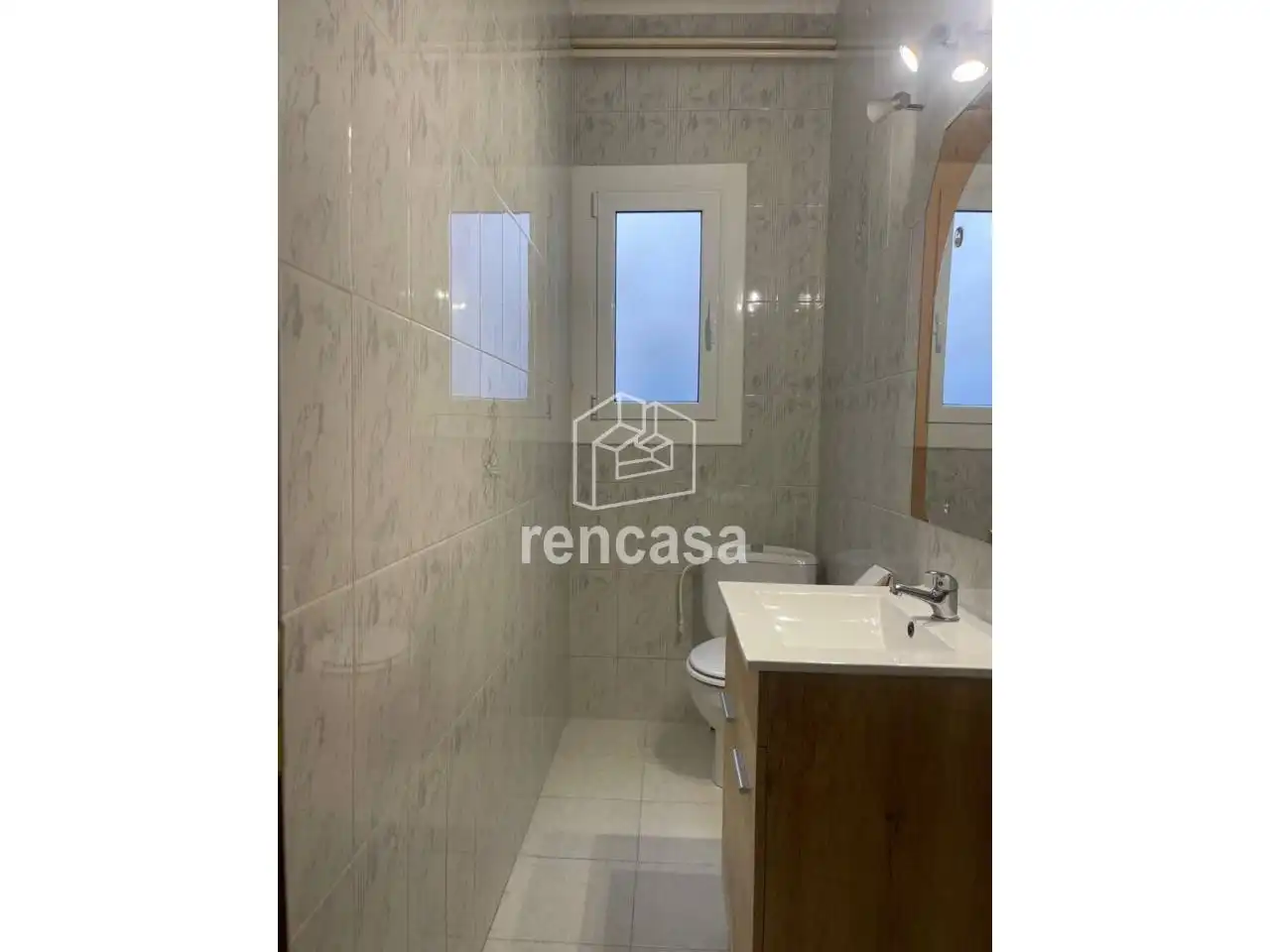 Bathroom of Attic for sale in Lleida  with Air Conditioner, Heating and Terrace