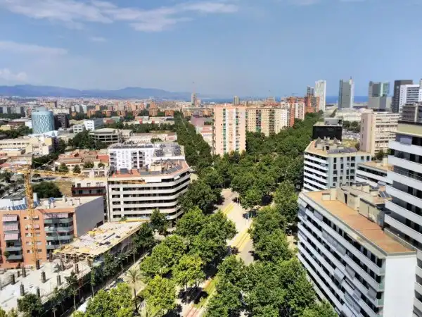 Vista exterior de Pis en venda en Barcelona amb Aire condicionat i Calefacció