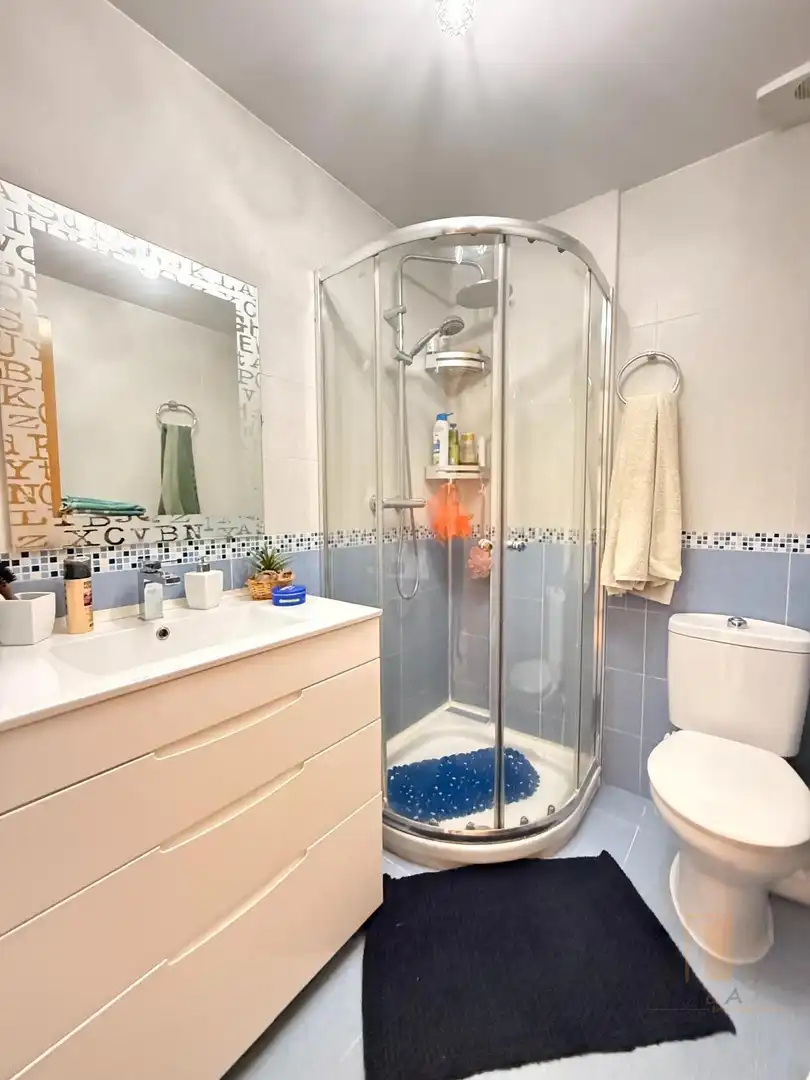 Maison mitoyenne avec terrasse à vendre à L'OM BLANC, imagen 35