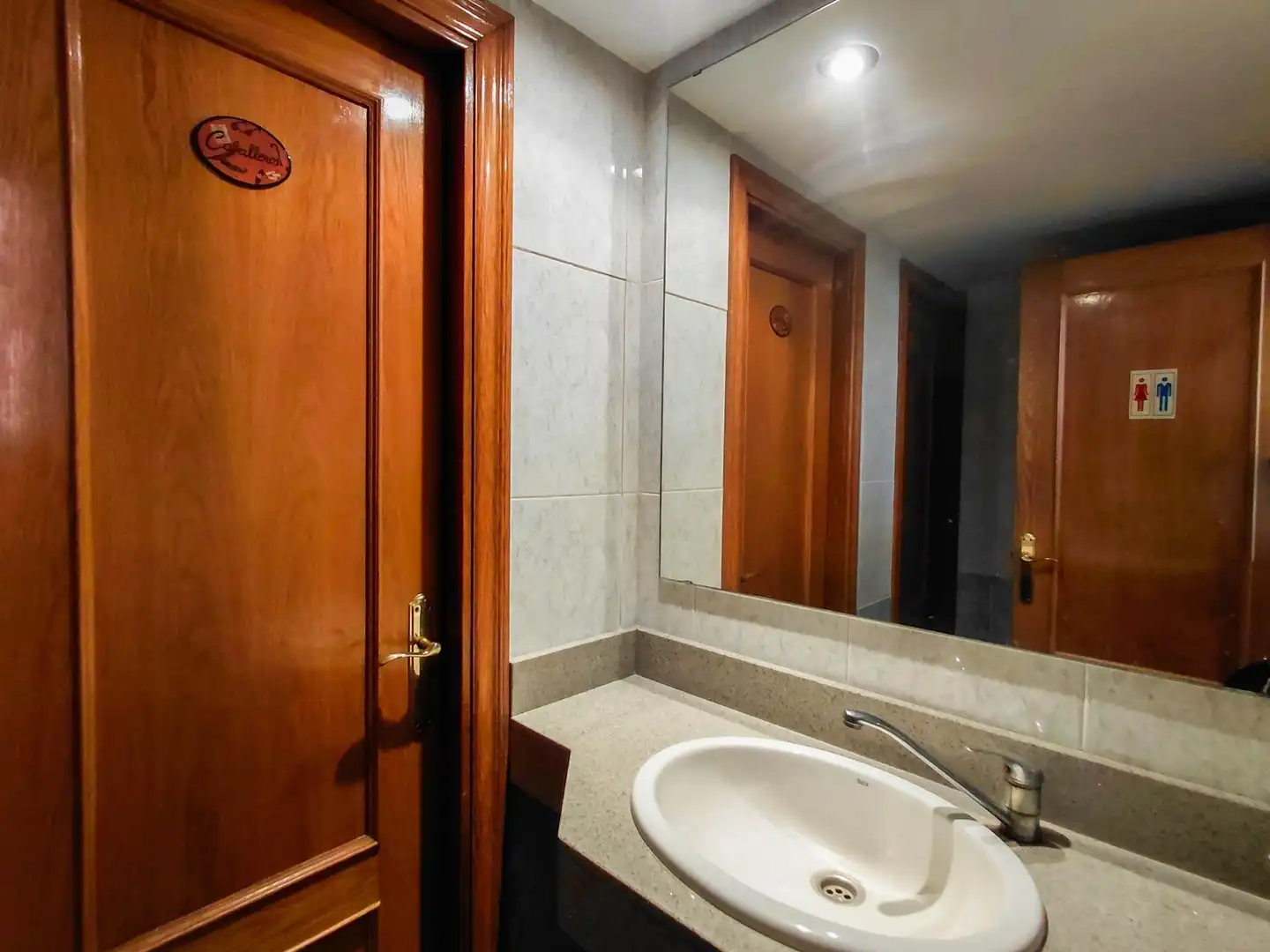 Badezimmer von Geschaftsraum zum Verkauf in Cubelles