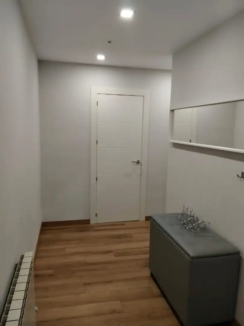 Flat with terrace for sale in Avenida Ramón y Cajal, imagen 2