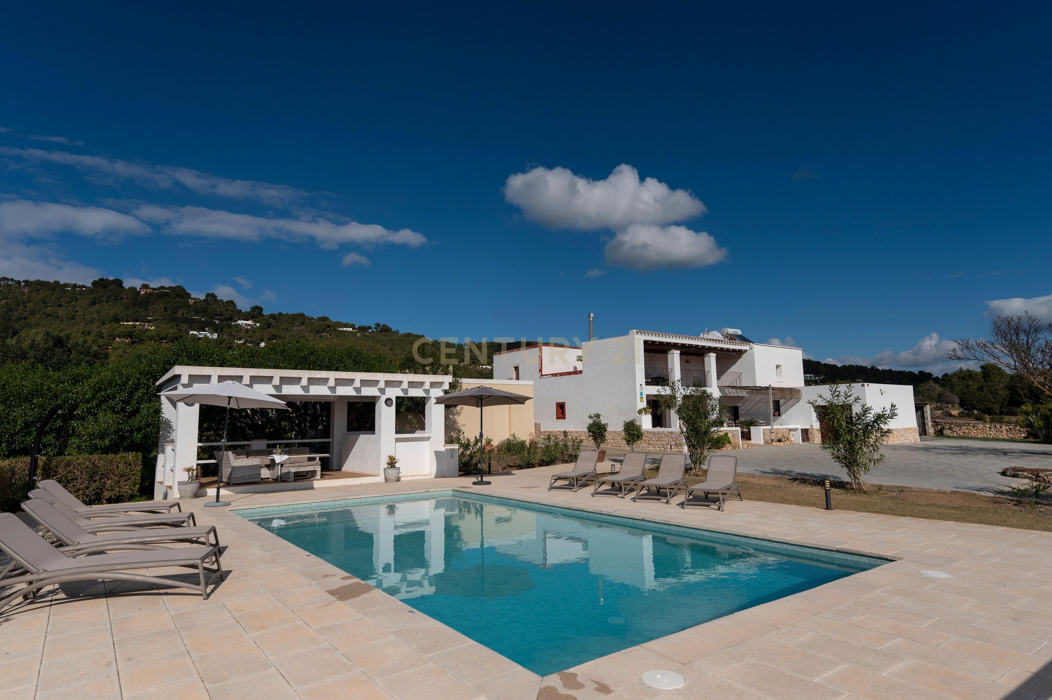 Piscina de Casa o xalet de lloguer en Sant Josep de sa Talaia amb Aire condicionat, Terrassa i Moblat