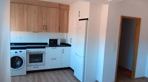 Foto 2 de Piso en venta en Calle Gutiérrez Herrero, 5, Versalles, Avilés