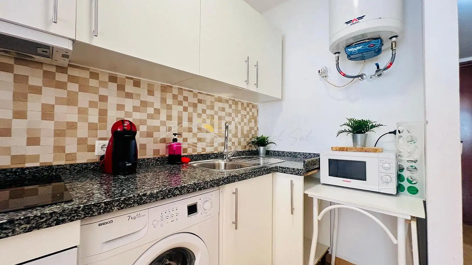 Kitchen of Apartments for sale in Nerja  with Terrace, Swimming Pool and Oven