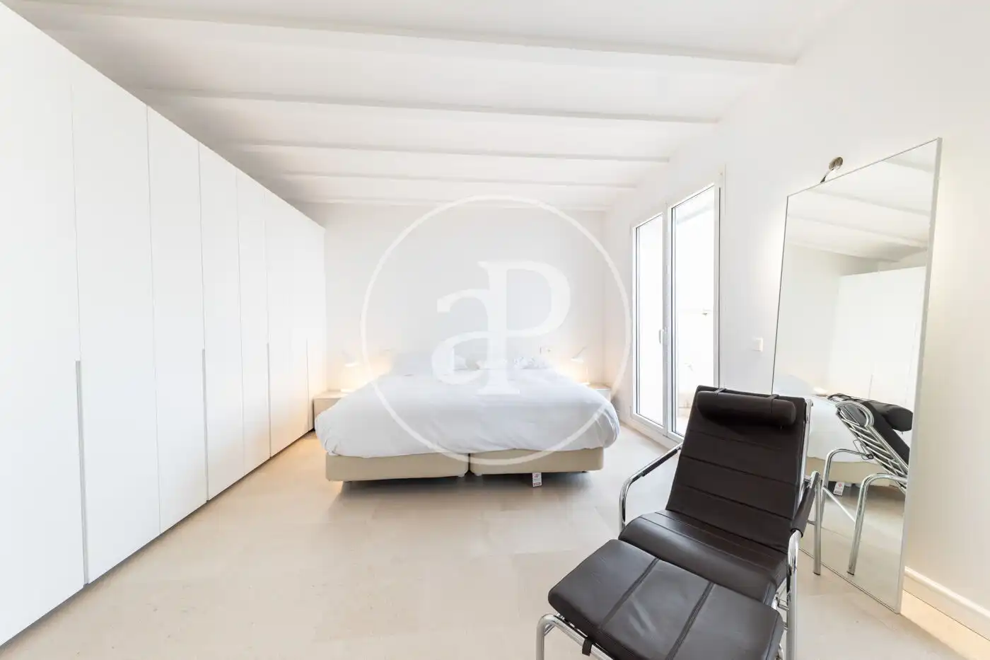 Schlafzimmer von Einfamilien-Reihenhaus zum Verkauf in  Palma de Mallorca mit Klimaanlage, Heizung und Privatgarten