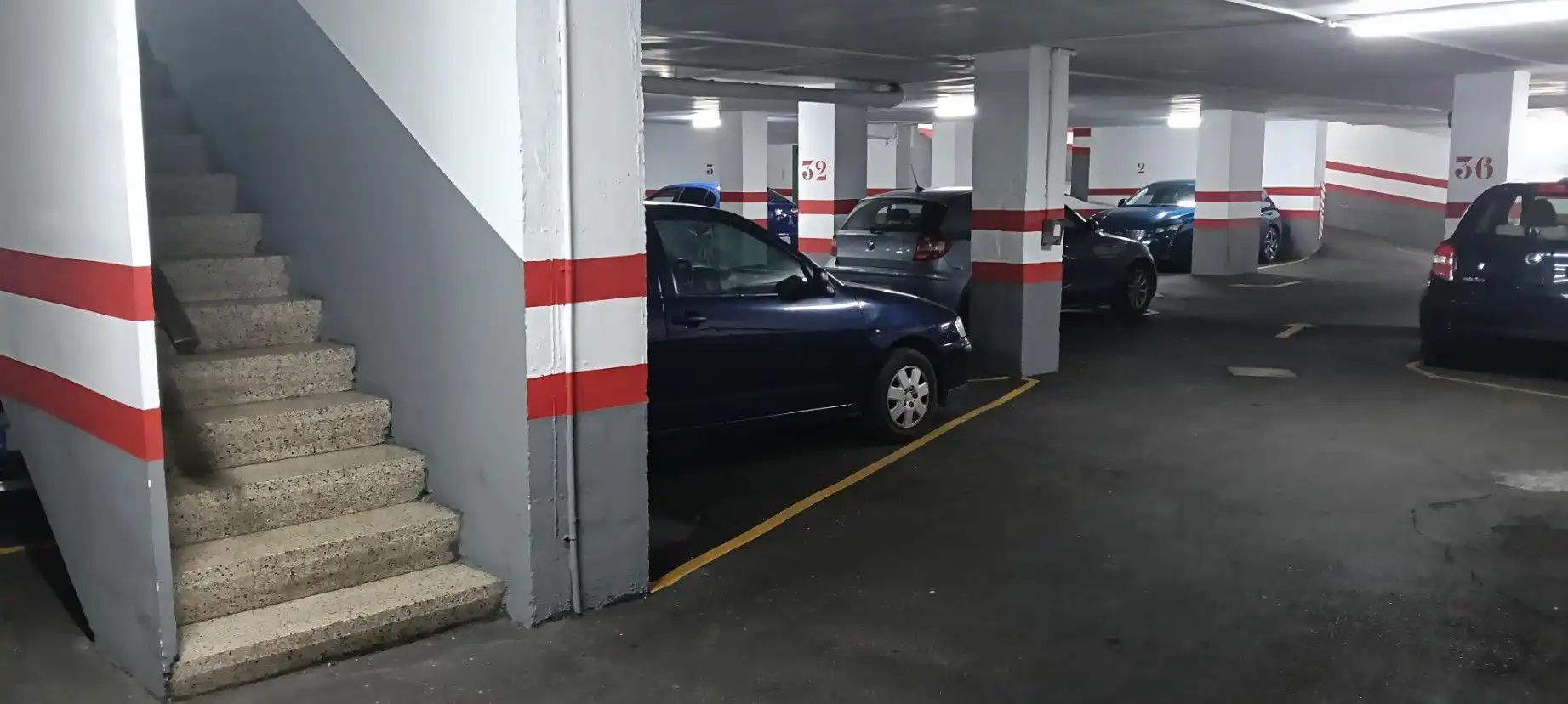Parkplatz von Garage zum Verkauf in Zaragoza