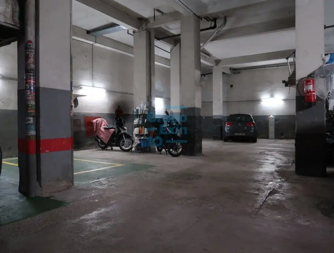 Parkplatz von Garage zum Verkauf in Donostia - San Sebastián 