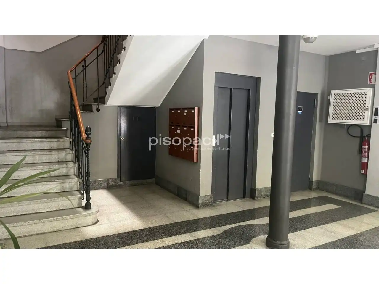 Wohnung zum Verkauf in  Pamplona / Iruña mit Heizung, Parkett und Balkon
