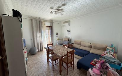 Living room of Flat for sale in Dos Hermanas  with Terrace and Balcony