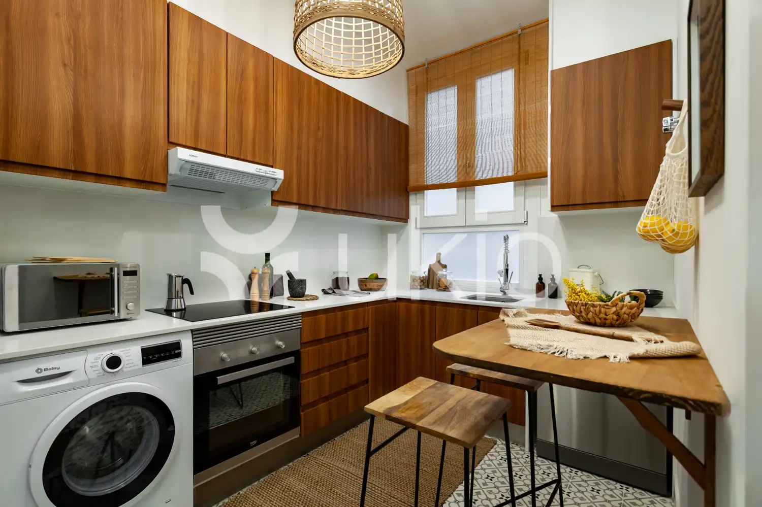 Cocina de Apartamento de alquiler en Barcelona con Aire acondicionado, Amueblado y Horno