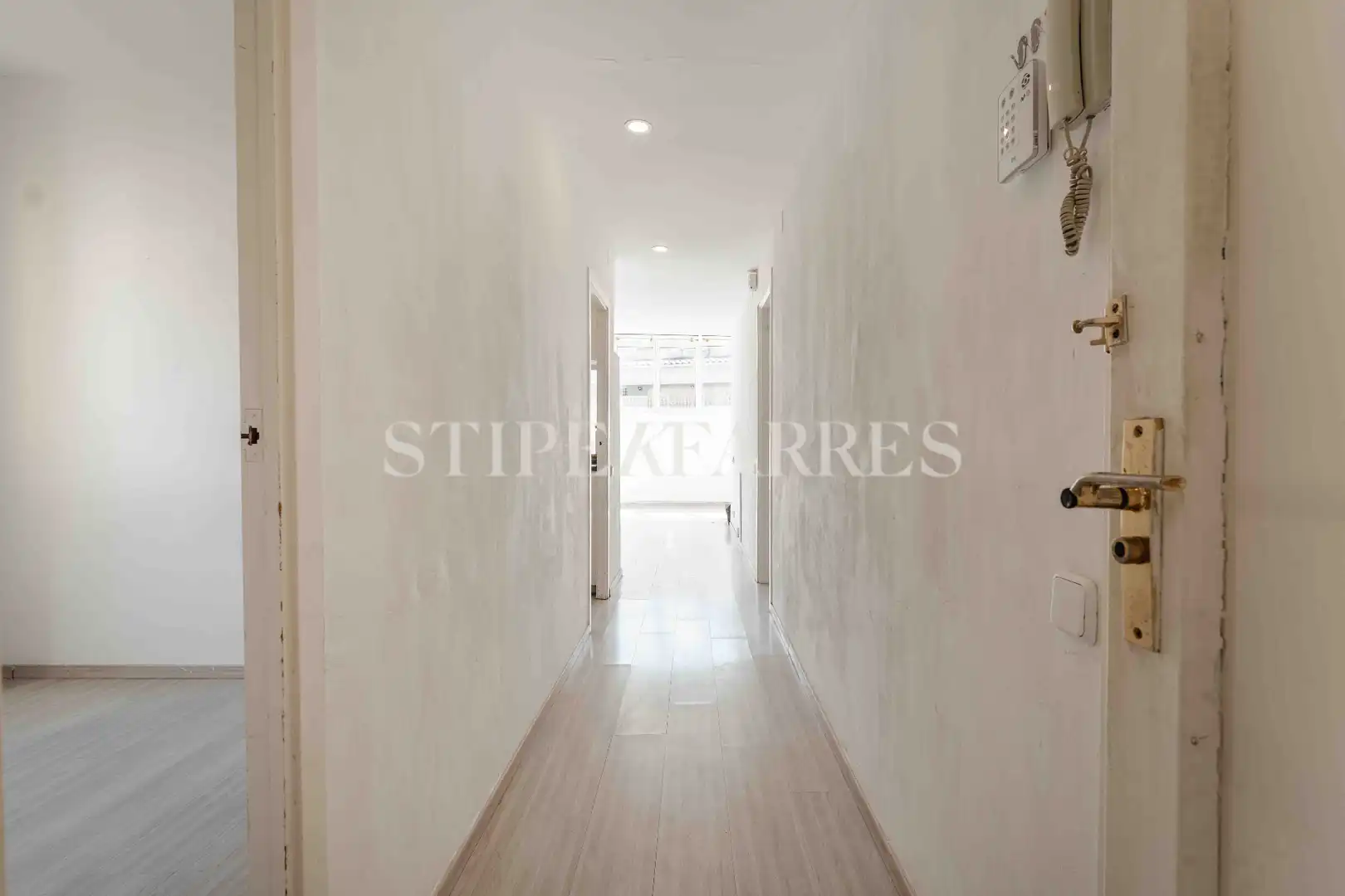 Ático en venta en Barcelona con Aire acondicionado, Calefacción y Trastero