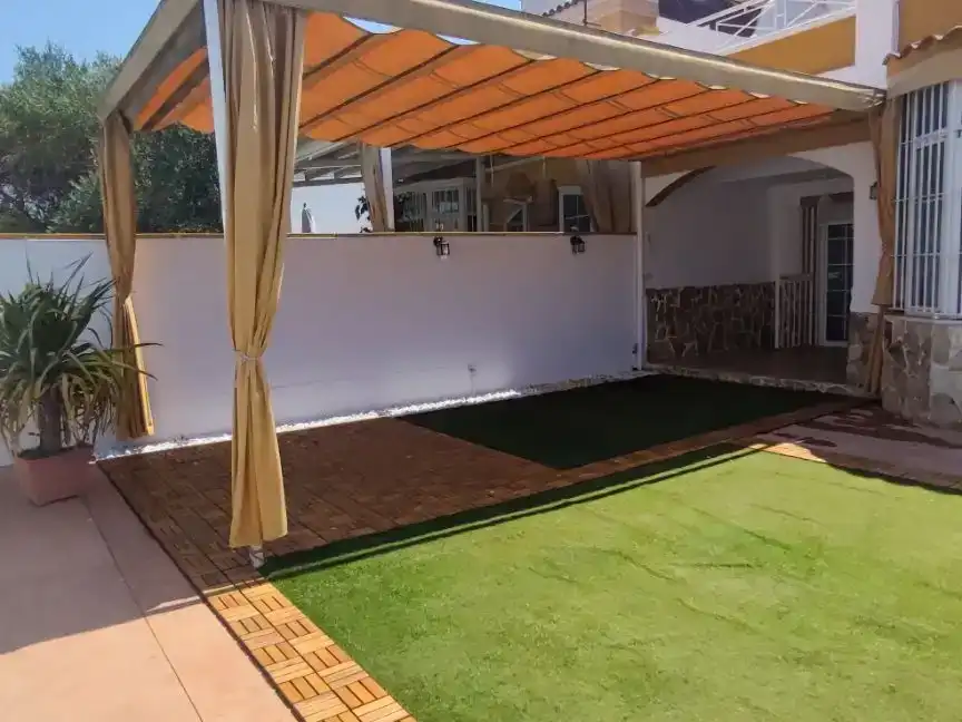 Terrace of Flat for sale in Almensilla  with Air Conditioner, Private garden and Storage room