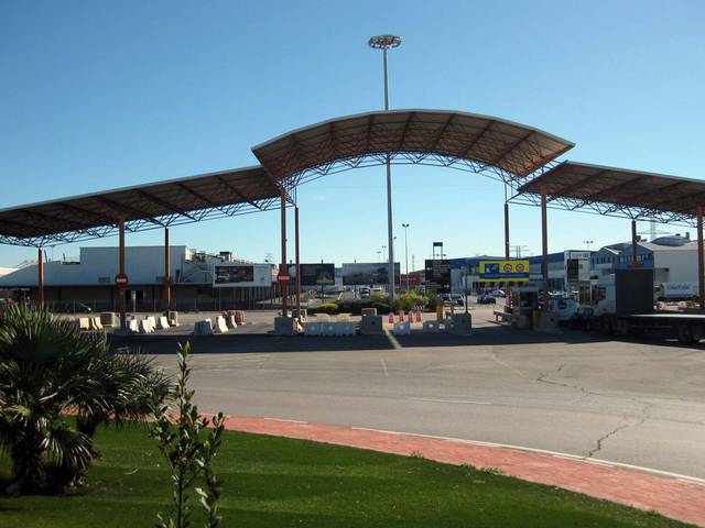 Nave industrial en Alquiler en Cm Fuente en Corts en La Punta