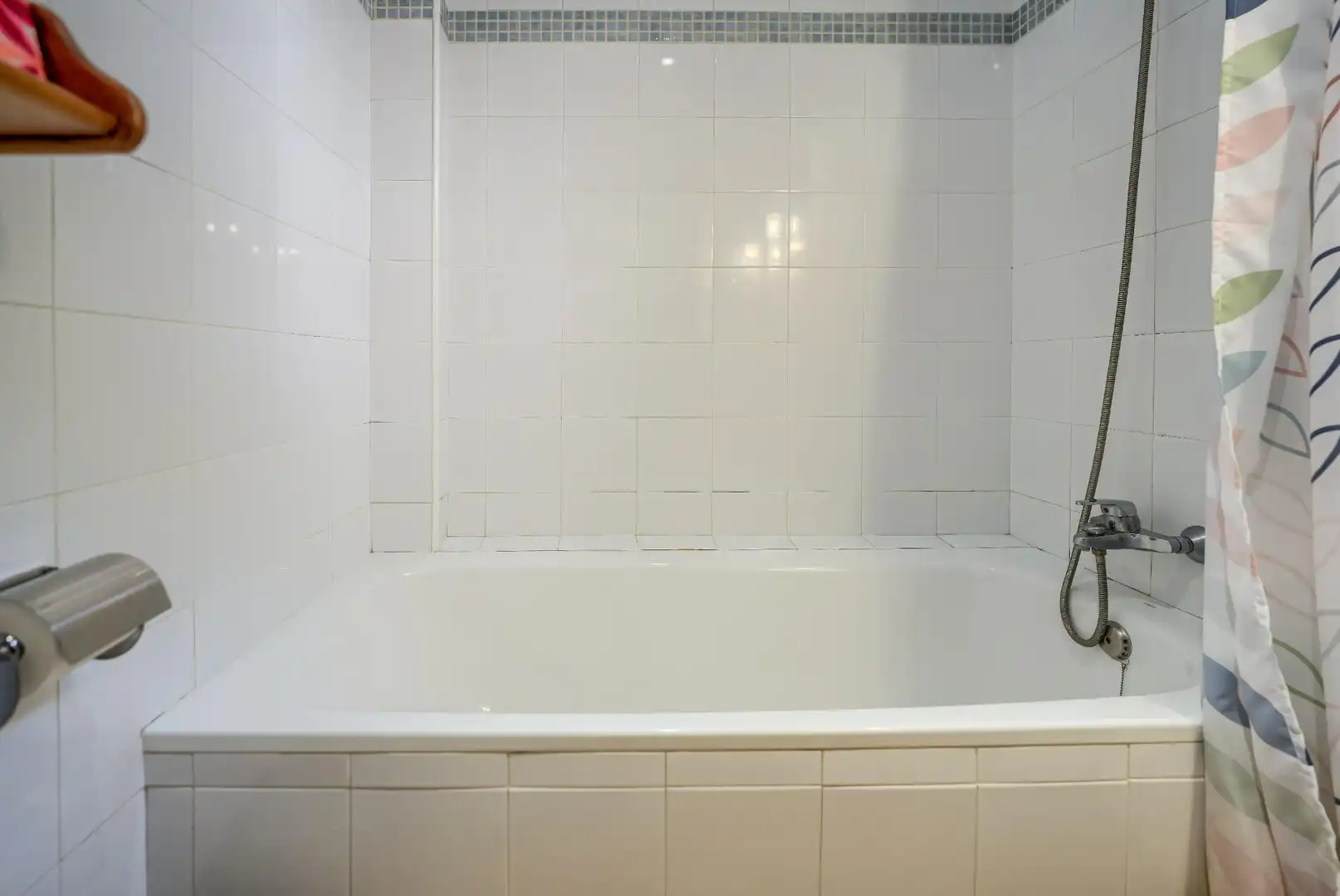 Bany de Casa o xalet en venda en Alcalá de Guadaira amb Aire condicionat, Calefacció i Jardí privat