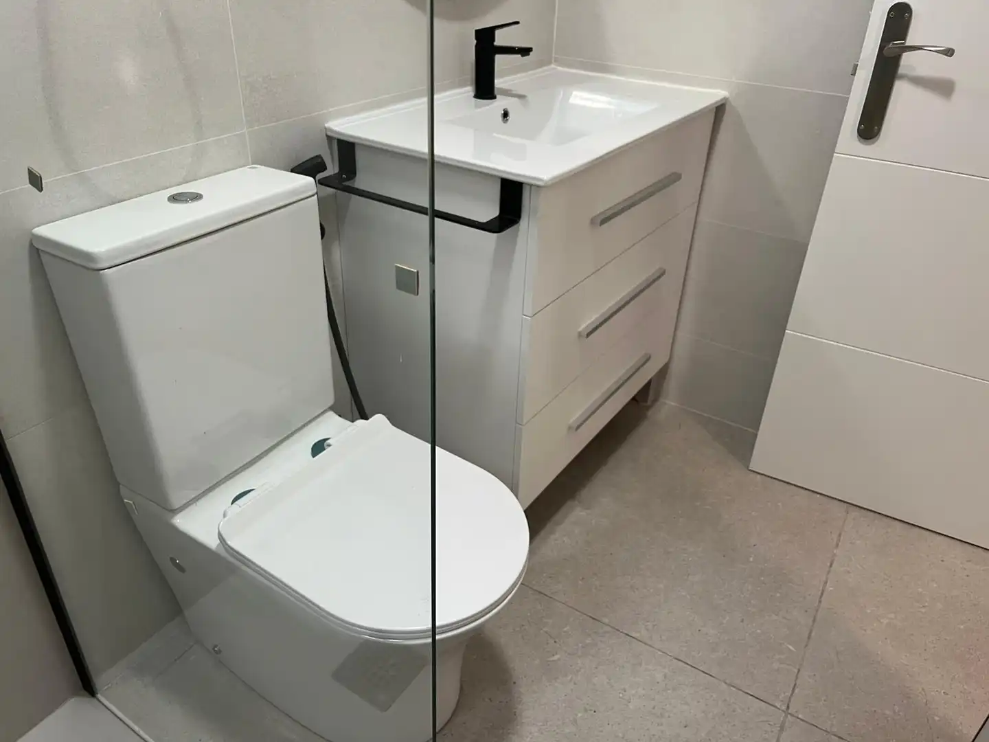 Bathroom of Flat for sale in Sabadell  with Air Conditioner and Heating