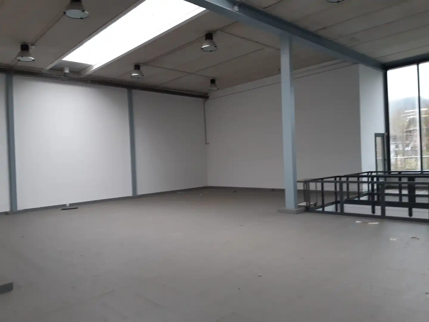 Nau industrial en venda en Donostia - San Sebastián 