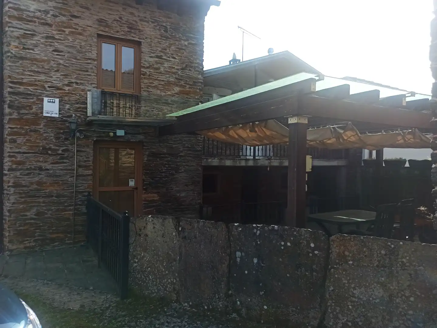 Houses for sale in Begonte  with Heating, Private garden and Furnished