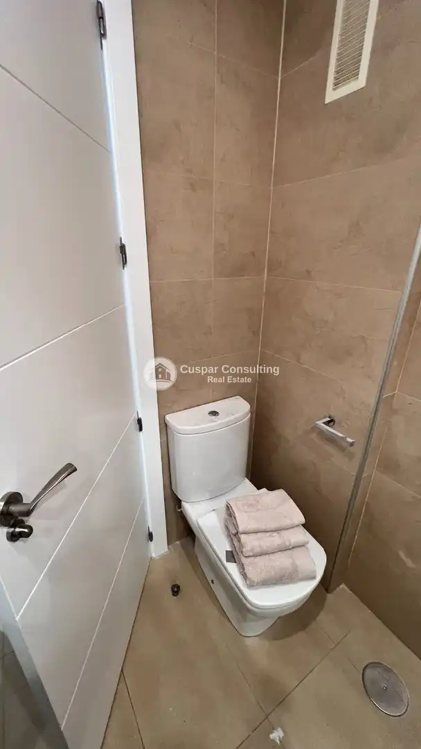 Badezimmer von Wohnungen zum Verkauf in Los Alcázares mit Klimaanlage, Heizung und Terrasse
