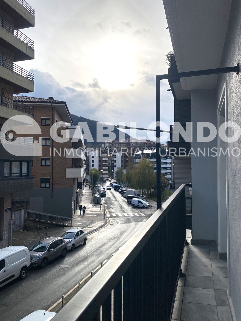 Exterior view of Flat for sale in Elgoibar  with Heating, Oven and Washing machine