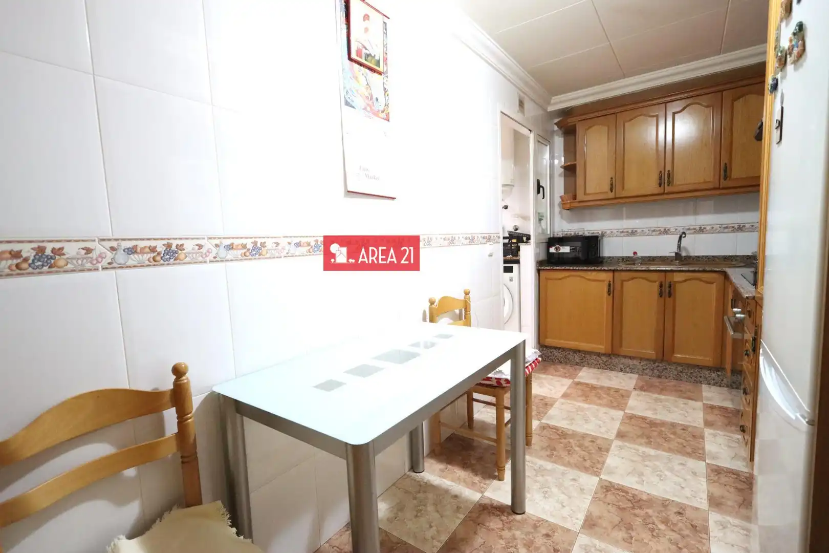 Cocina de Piso en venta en La Pobla de Vallbona con Trastero y Balcón