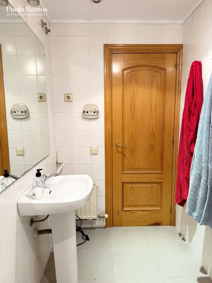 Baño de Piso en venta en Granollers con Calefacción, Trastero y Horno