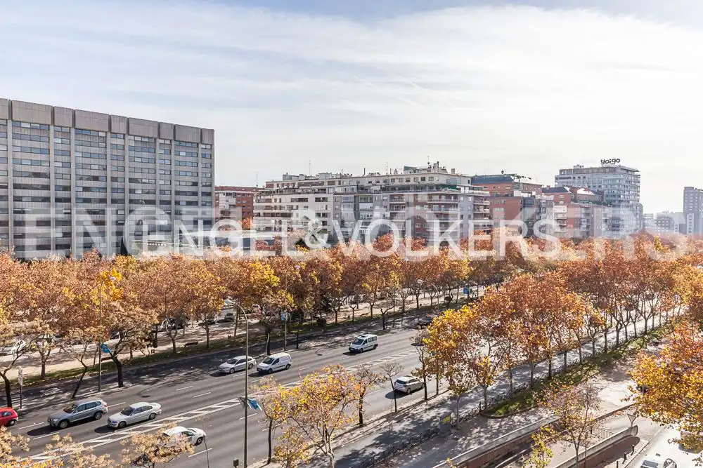 Exterior view of Flat for sale in Madrid  with Air Conditioner, Heating and Private garden