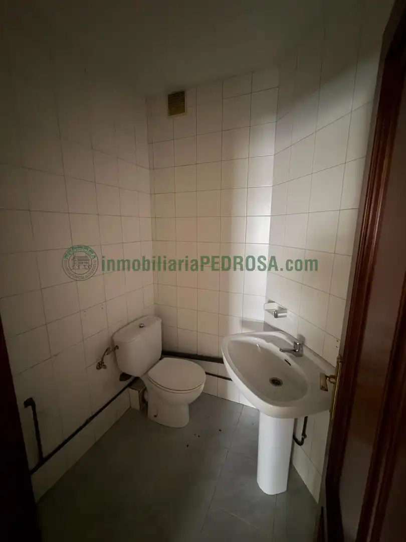 Office space to rent in Calle PEREGRINA, imagen 6