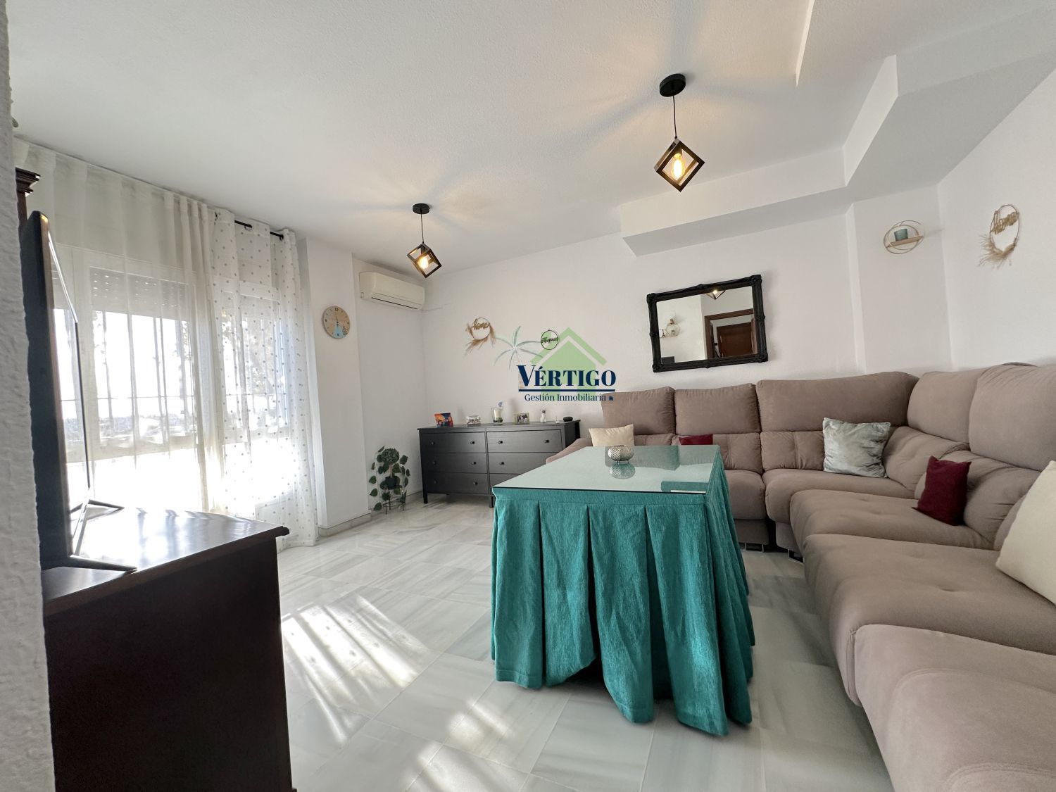 Exterior view of Duplex for sale in Dos Hermanas  with Air Conditioner, Heating and Terrace