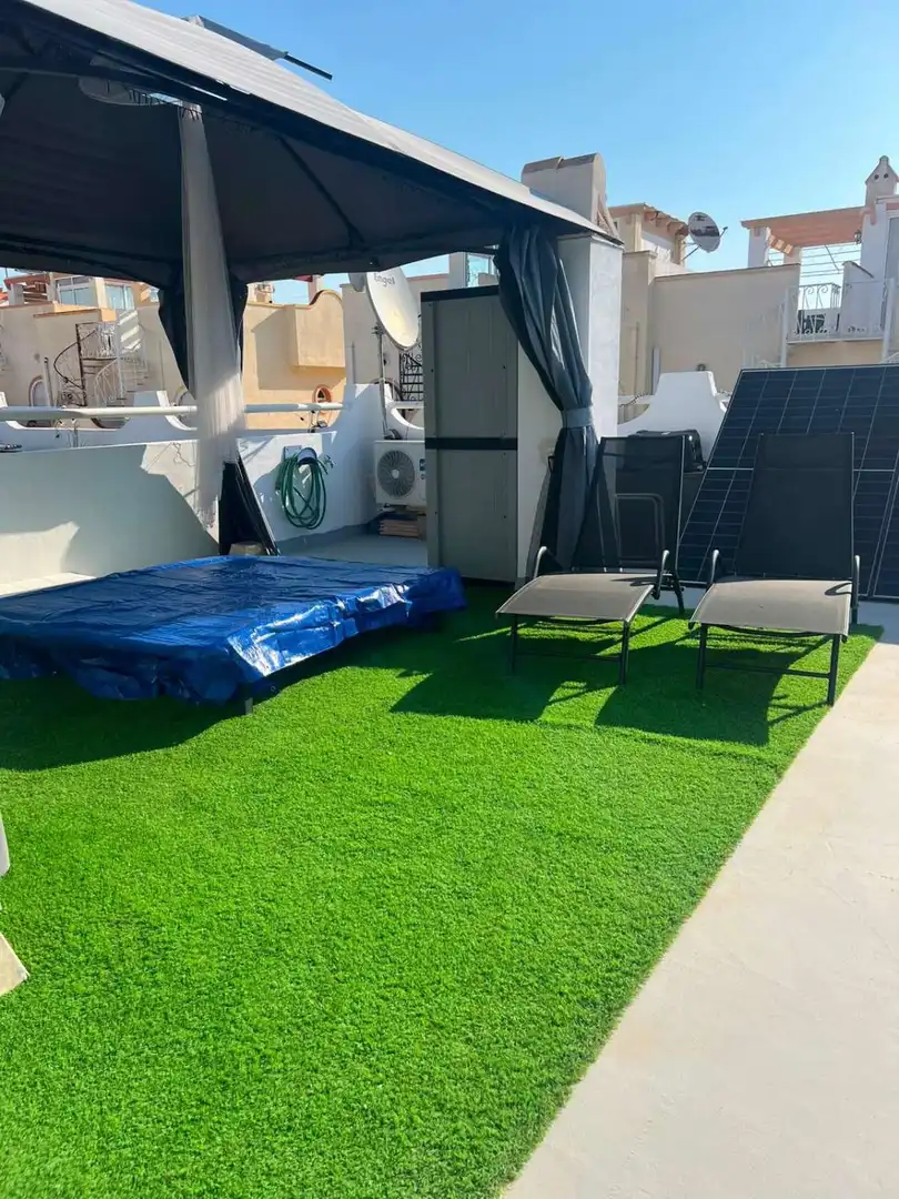 Terrassa de Casa adosada en venda en Orihuela amb Aire condicionat, Terrassa i Piscina