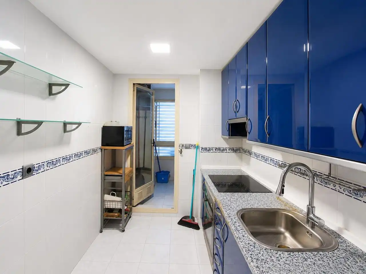 Küche von Wohnung zum Verkauf in Madrid mit Klimaanlage, Heizung und Parkett