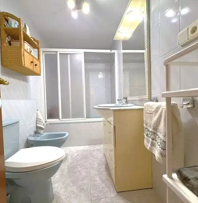 Bathroom of Apartments for sale in Málaga
