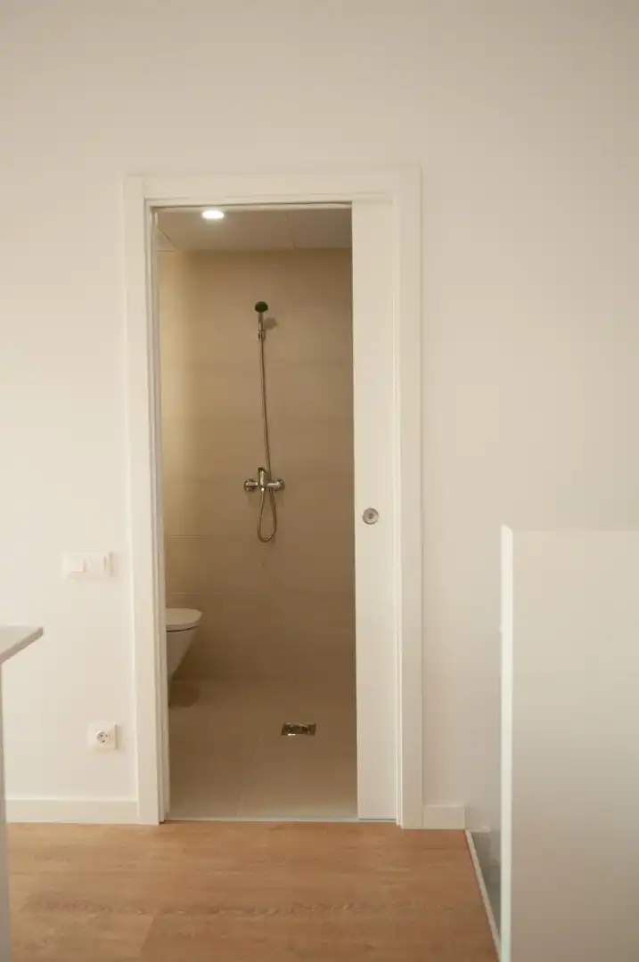 Baño de Ático en venta en Sabadell con Aire acondicionado, Terraza y Alarma