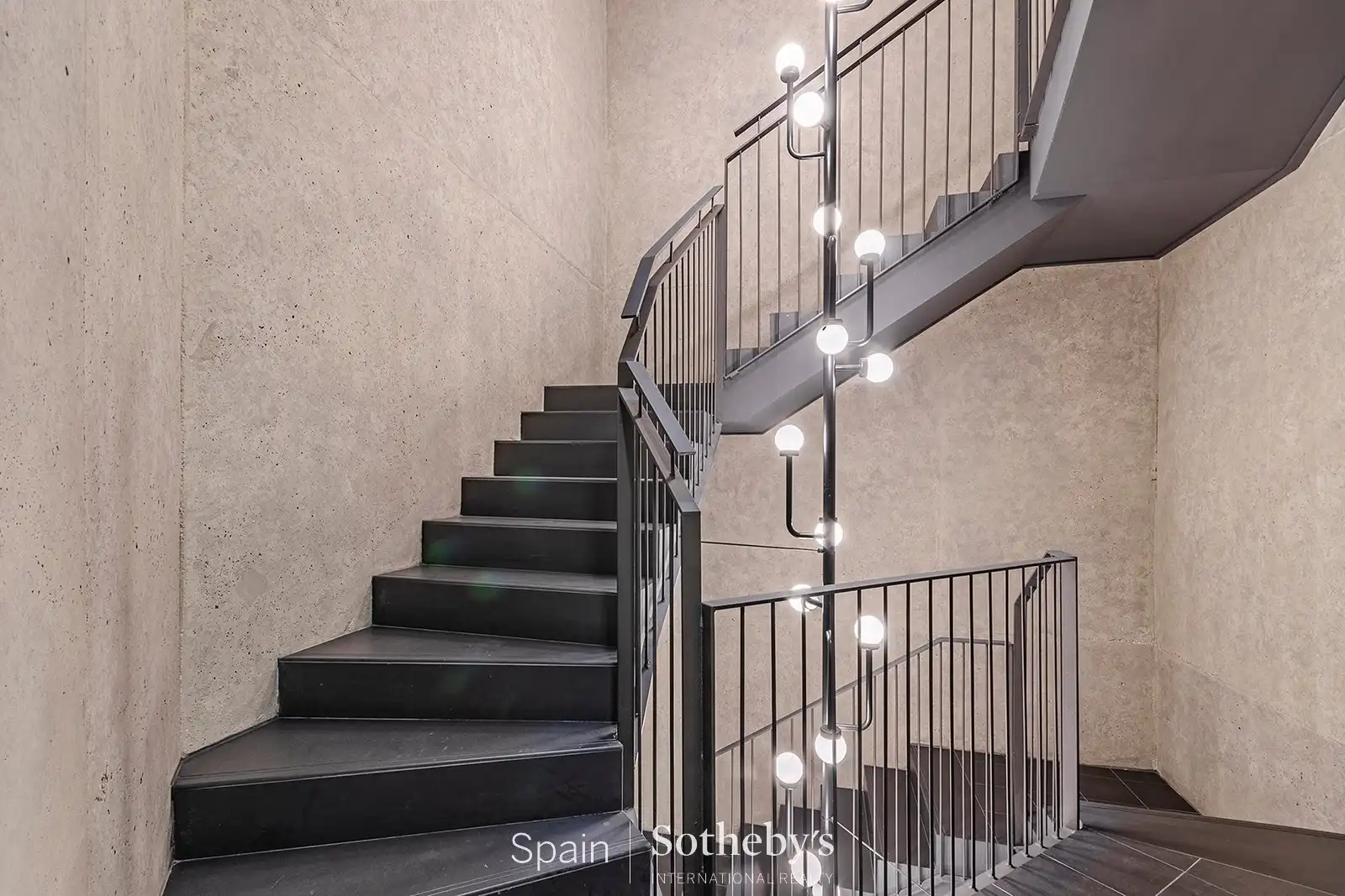 Appartement compact avec piscine à vendre à Eixample, imagen 42