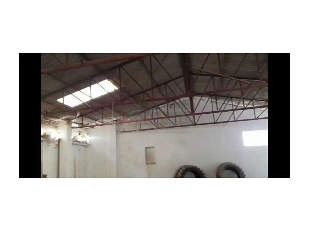 Nave industrial en venta en Avenida Parque (Del), 6, Villamayor de Santiago