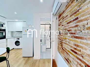 Flat for sale in Carrer de les Escrivanies Velles