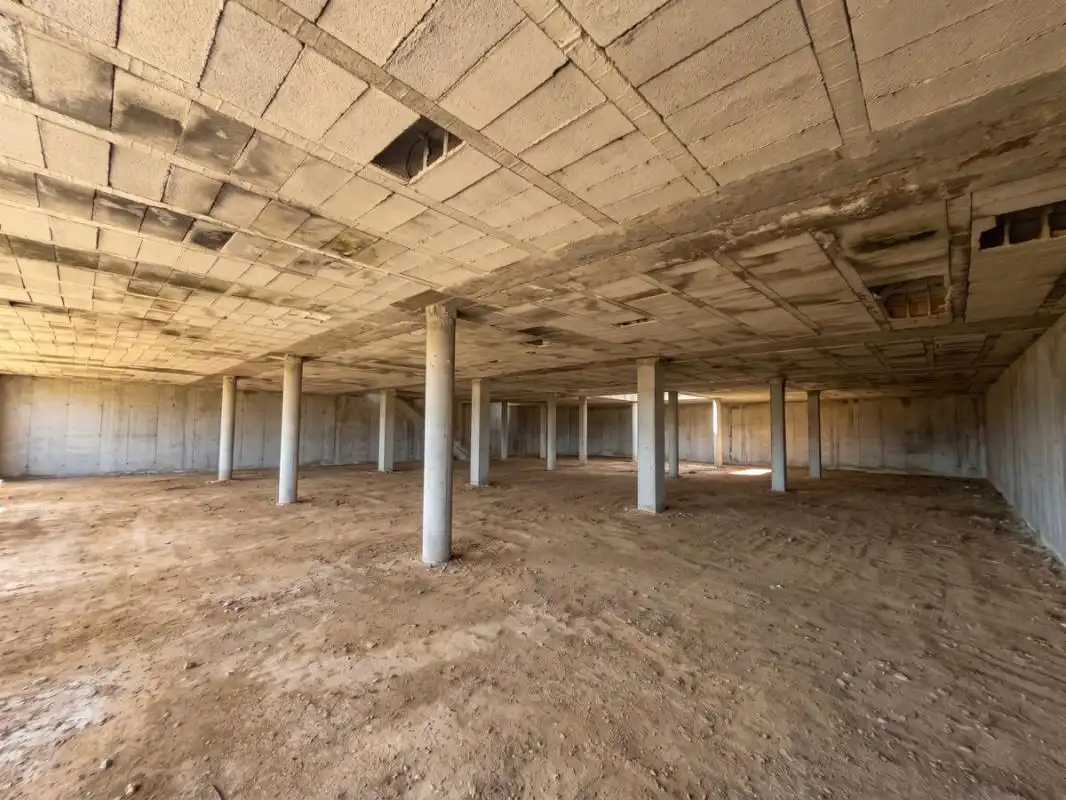 Terreny industrial en venda en Tomares