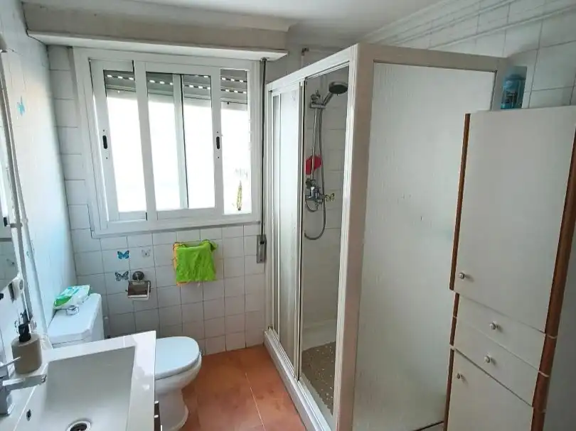 Baño de Piso en venta en  Sevilla Capital con Aire acondicionado